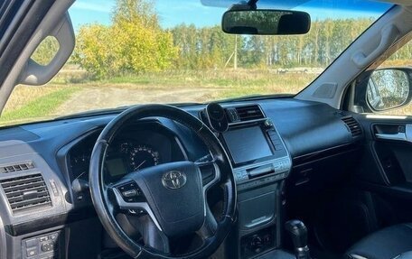 Toyota Land Cruiser Prado 150 рестайлинг 2, 2018 год, 4 200 000 рублей, 13 фотография