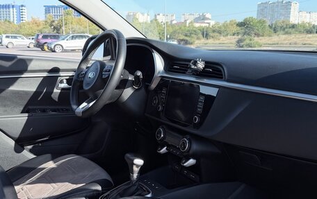 KIA Rio IV, 2021 год, 2 000 000 рублей, 5 фотография