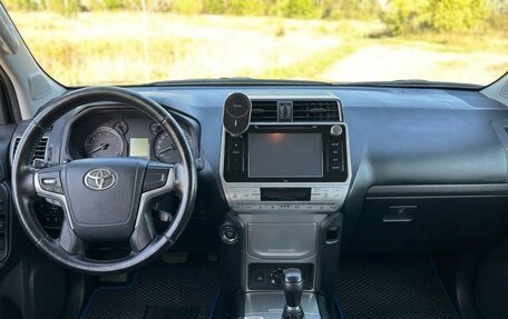 Toyota Land Cruiser Prado 150 рестайлинг 2, 2018 год, 4 200 000 рублей, 8 фотография