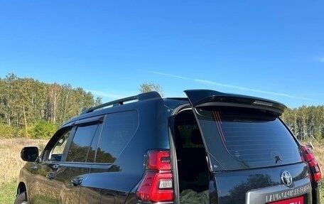 Toyota Land Cruiser Prado 150 рестайлинг 2, 2018 год, 4 200 000 рублей, 4 фотография