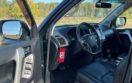 Toyota Land Cruiser Prado 150 рестайлинг 2, 2018 год, 4 200 000 рублей, 10 фотография
