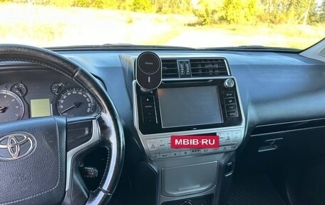 Toyota Land Cruiser Prado 150 рестайлинг 2, 2018 год, 4 200 000 рублей, 14 фотография