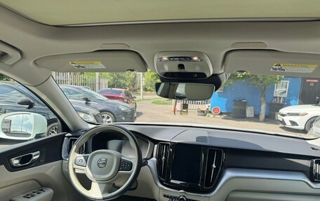 Volvo XC60 II, 2019 год, 3 300 000 рублей, 4 фотография