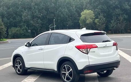 Honda Vezel, 2022 год, 1 420 000 рублей, 6 фотография