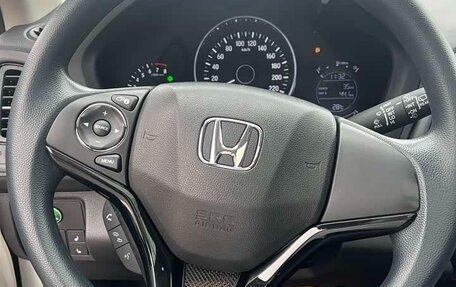 Honda Vezel, 2022 год, 1 420 000 рублей, 9 фотография