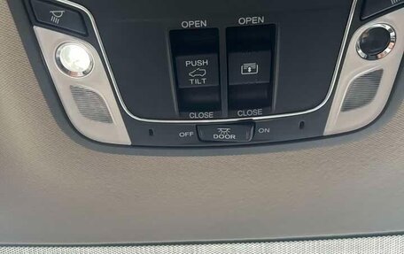 Honda Vezel, 2022 год, 1 420 000 рублей, 14 фотография
