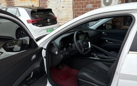 Hyundai Elantra, 2023 год, 1 590 000 рублей, 7 фотография