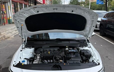Hyundai Elantra, 2023 год, 1 590 000 рублей, 15 фотография