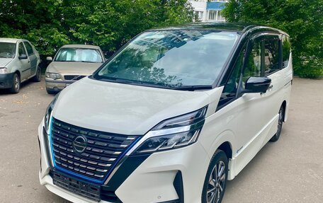 Nissan Serena IV, 2019 год, 2 400 000 рублей, 2 фотография