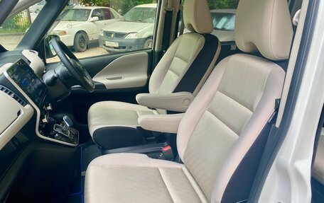 Nissan Serena IV, 2019 год, 2 400 000 рублей, 19 фотография