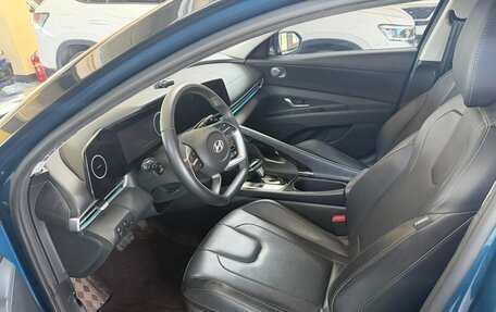 Hyundai Elantra, 2023 год, 1 580 000 рублей, 10 фотография