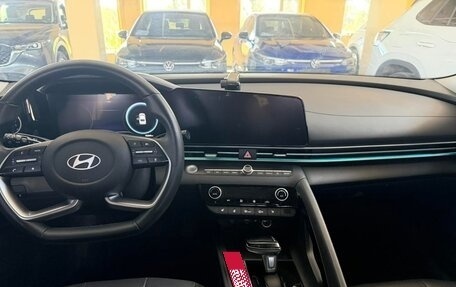 Hyundai Elantra, 2023 год, 1 580 000 рублей, 8 фотография