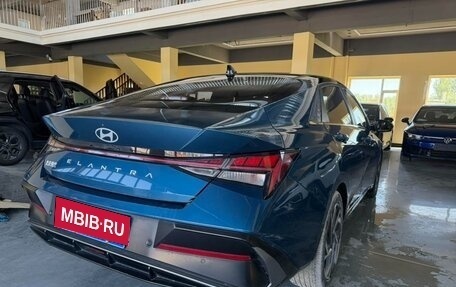 Hyundai Elantra, 2023 год, 1 580 000 рублей, 6 фотография