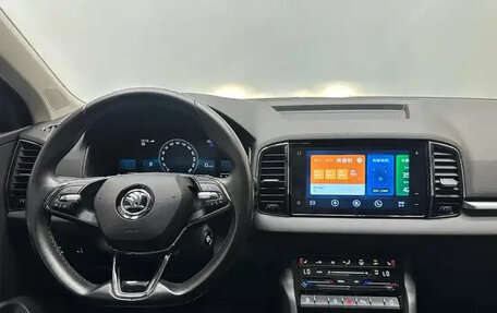 Skoda Karoq I, 2022 год, 1 546 000 рублей, 9 фотография
