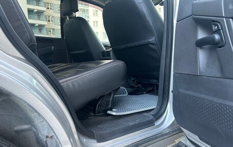 Ford Explorer III, 2002 год, 749 000 рублей, 11 фотография