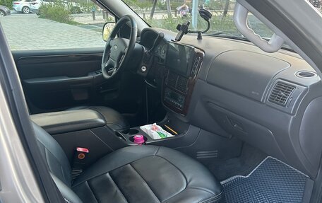 Ford Explorer III, 2002 год, 749 000 рублей, 15 фотография
