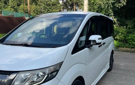 Honda Stepwgn IV, 2015 год, 1 890 000 рублей, 3 фотография