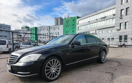 Mercedes-Benz S-Класс, 2011 год, 2 000 000 рублей, 5 фотография