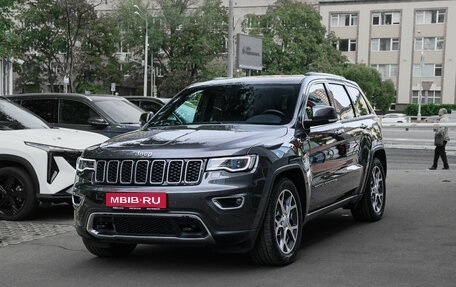 Jeep Grand Cherokee, 2021 год, 5 990 000 рублей, 1 фотография