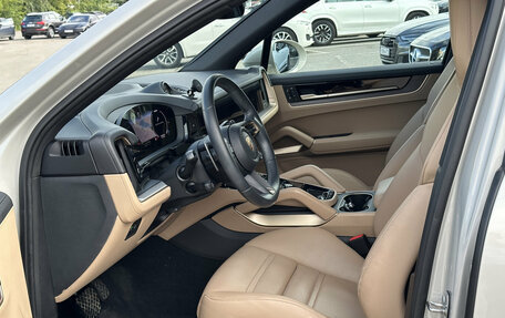 Porsche Cayenne III, 2023 год, 15 500 000 рублей, 20 фотография