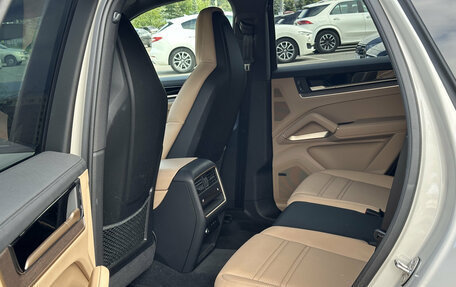 Porsche Cayenne III, 2023 год, 15 500 000 рублей, 16 фотография