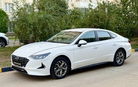 Hyundai Sonata VIII, 2021 год, 1 540 000 рублей, 2 фотография