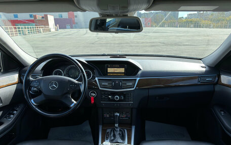 Mercedes-Benz E-Класс, 2010 год, 1 489 000 рублей, 20 фотография