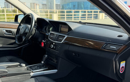 Mercedes-Benz E-Класс, 2010 год, 1 489 000 рублей, 27 фотография