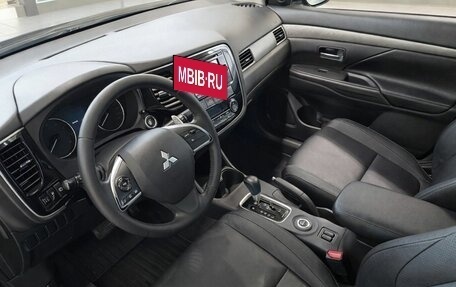 Mitsubishi Outlander III рестайлинг 3, 2014 год, 1 199 000 рублей, 7 фотография