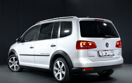 Volkswagen Touran III, 2011 год, 1 199 000 рублей, 6 фотография