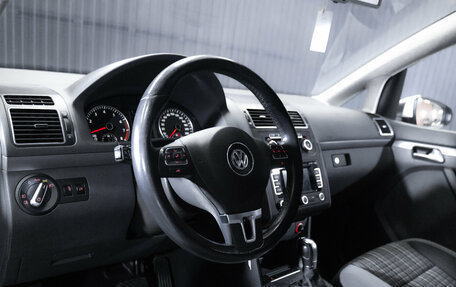 Volkswagen Touran III, 2011 год, 1 199 000 рублей, 14 фотография