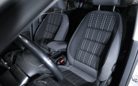 Volkswagen Touran III, 2011 год, 1 199 000 рублей, 20 фотография