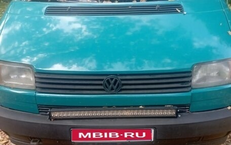 Volkswagen Caravelle T4, 1991 год, 820 000 рублей, 1 фотография