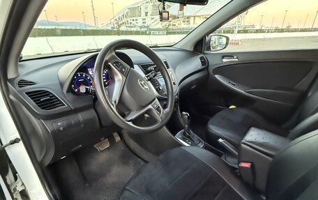 Hyundai Solaris II рестайлинг, 2015 год, 965 000 рублей, 10 фотография