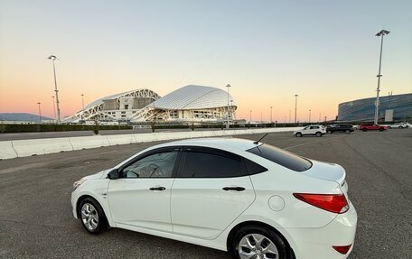 Hyundai Solaris II рестайлинг, 2015 год, 965 000 рублей, 9 фотография
