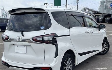 Toyota Sienta II, 2021 год, 1 107 000 рублей, 4 фотография