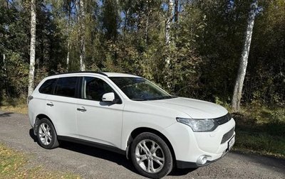 Mitsubishi Outlander III рестайлинг 3, 2013 год, 1 390 000 рублей, 1 фотография