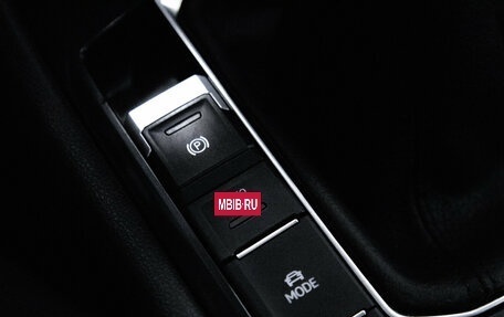 Volkswagen Tiguan II, 2021 год, 2 399 000 рублей, 25 фотография