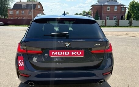 BMW 3 серия, 2019 год, 2 800 000 рублей, 4 фотография