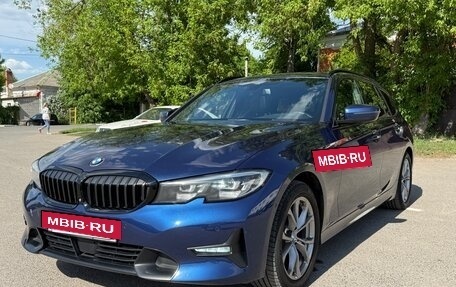 BMW 3 серия, 2019 год, 2 800 000 рублей, 3 фотография