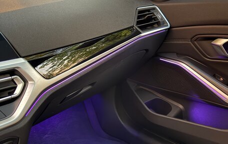 BMW 3 серия, 2019 год, 2 800 000 рублей, 21 фотография