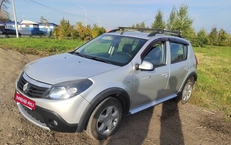 Renault Sandero I, 2013 год, 715 000 рублей, 3 фотография