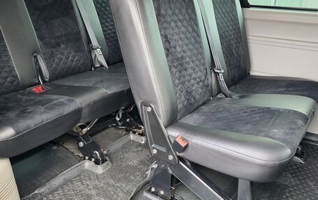 Volkswagen Caravelle T6 рестайлинг, 2017 год, 3 070 000 рублей, 6 фотография
