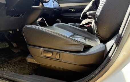 Mitsubishi Outlander III рестайлинг 3, 2013 год, 1 390 000 рублей, 17 фотография