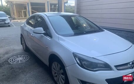 Opel Astra J, 2013 год, 500 000 рублей, 3 фотография