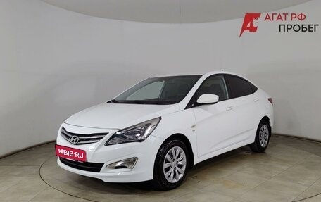 Hyundai Solaris II рестайлинг, 2015 год, 1 050 000 рублей, 1 фотография