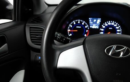 Hyundai Solaris II рестайлинг, 2013 год, 699 000 рублей, 17 фотография