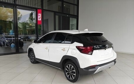 Toyota Yaris XP150 рестайлинг, 2022 год, 1 356 666 рублей, 4 фотография