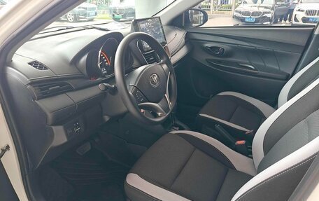 Toyota Yaris XP150 рестайлинг, 2022 год, 1 356 666 рублей, 8 фотография