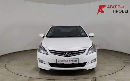Hyundai Solaris II рестайлинг, 2015 год, 1 050 000 рублей, 2 фотография